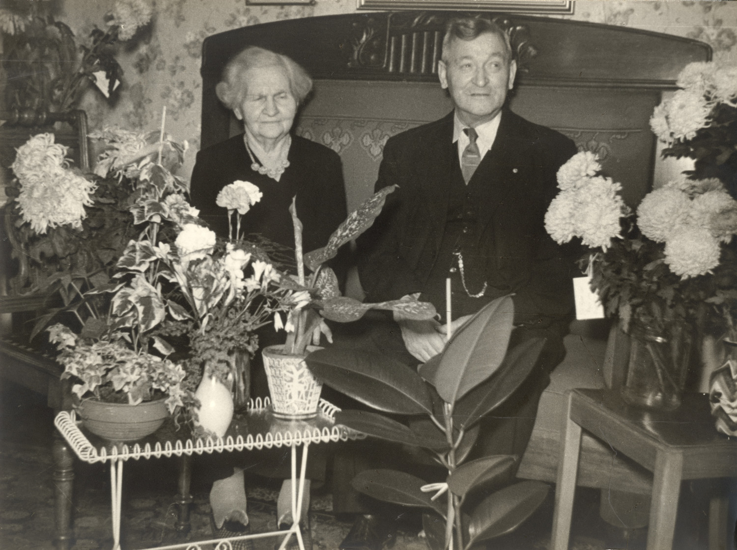 Marie Kirstine og Niels Rasmussens guldbryllup - 1955